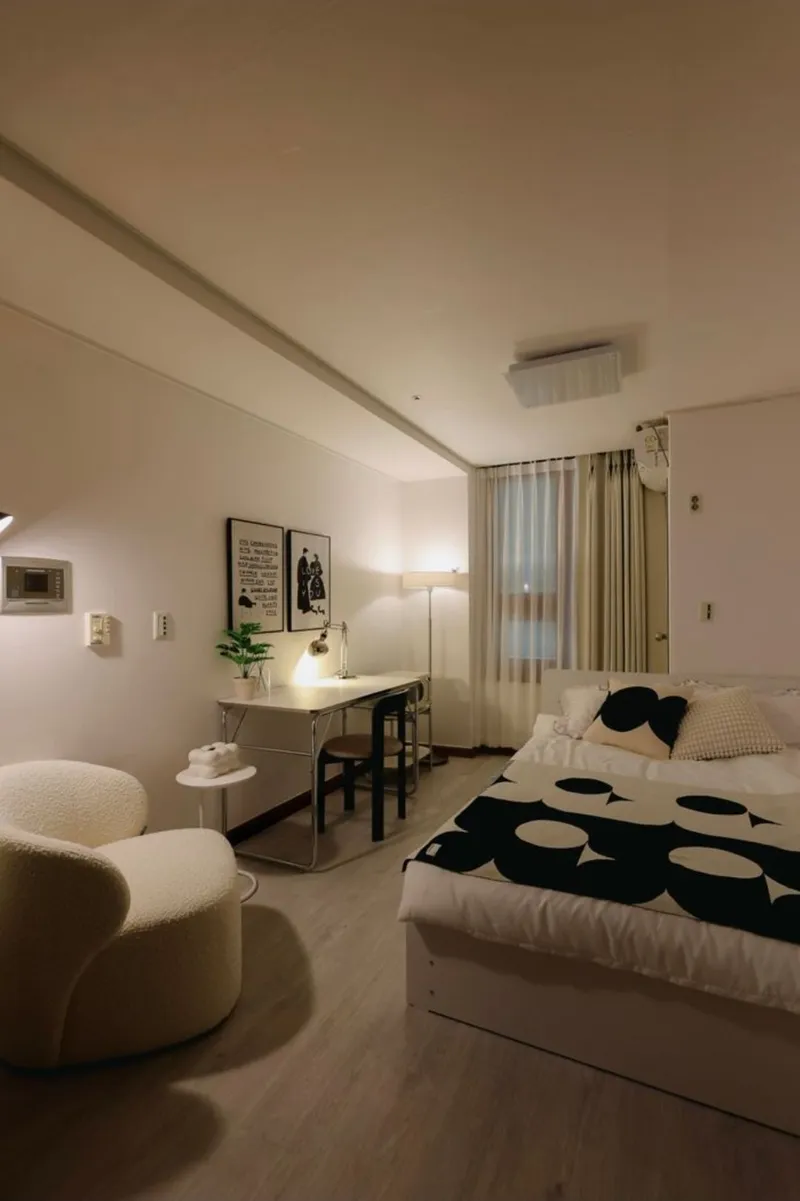 [Gangnam, Seoul] 4-minute walk from Yeoksam Station, emotional accommodation 18