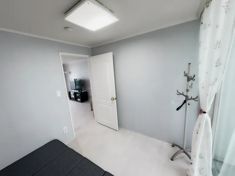 [Cheonan][Cheonan, South Chungcheong Province] Apartment 5 minutes from bus terminal, 15 minutes walk from Dujeong Station 6