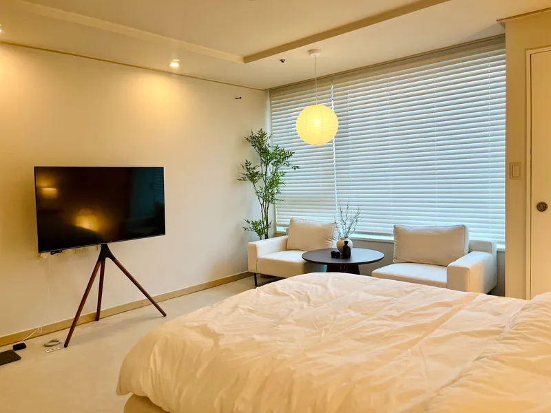 [Gwangjin, Seoul] Fully-optioned hotel-like stay in a super convenient location 10 seconds from Konkuk University Station 4