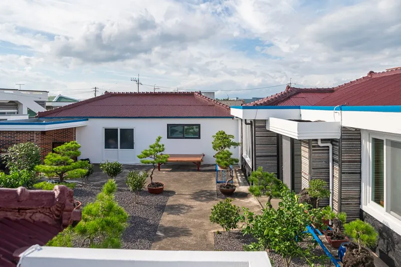[Gujwa, Jeju] A relaxing stone-walled shade house 1 #3-minute walk from the beach in Handong-ri 20