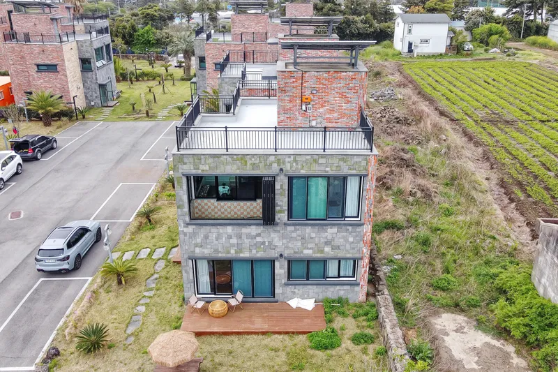[서귀포 남원] 표선 독채풀빌라 애견동반 24