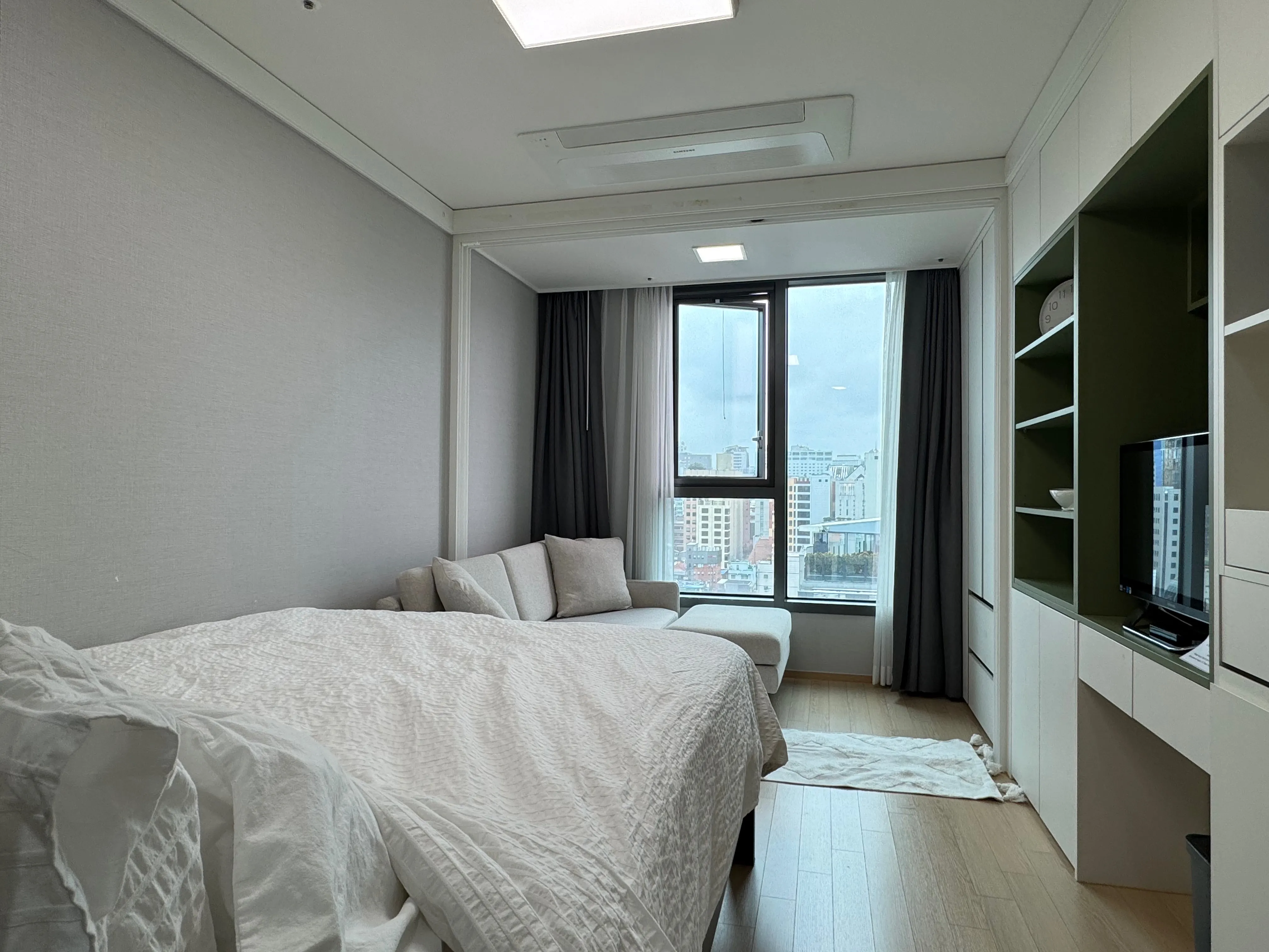 Inhyeon-dong Transit-friendly One-Bedroom Residence
