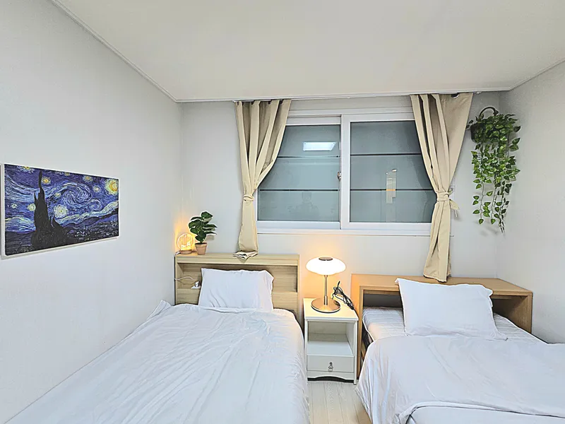 [Gangseo, Seoul] 10 min walk from Kkachisan Station (Line 2, 5)/2 rooms/3 beds/Fully furnished/Newly built 2