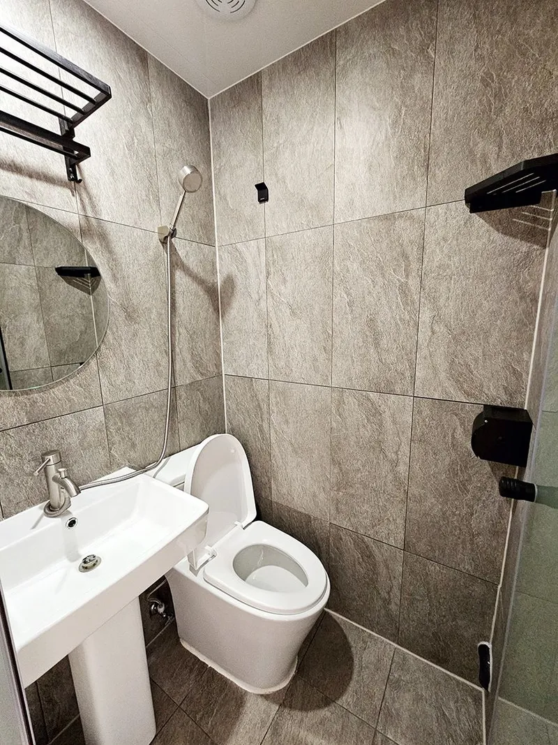 [Jongno, Seoul] Daehakro Full-option Room 405, 1 minute walk from Hyehwa Station, Seoul National University Hospital Sungkyunkwan Shuttle 13