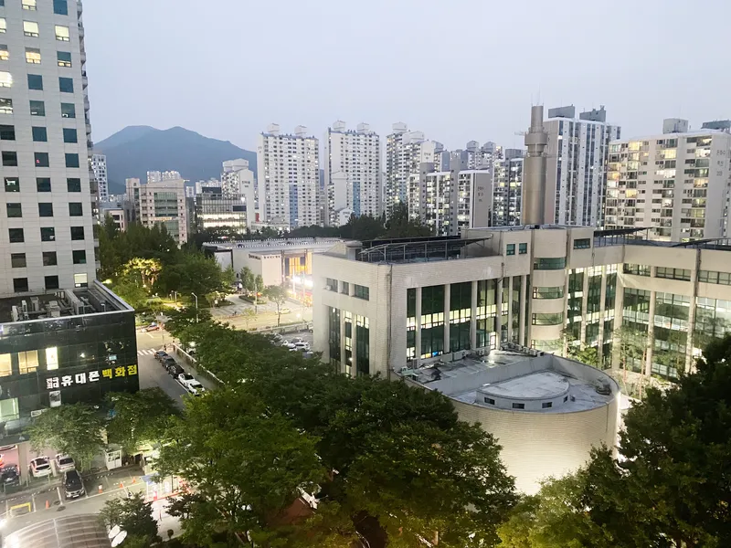 [Anyang] Special sale, 2-minute walk from Beomgye Station / 2 queen beds / Free parking 18