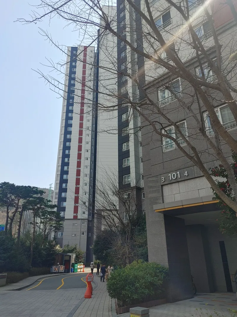 [Buk-gu, Gwangju] 14-Gakhwa Hill, ample free parking, near Donggwangju IC 24