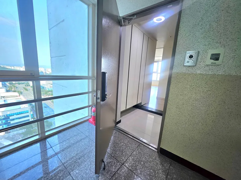 [Dong-gu, Daegu] Innovation City Premium Officetel (Top Floor) 13