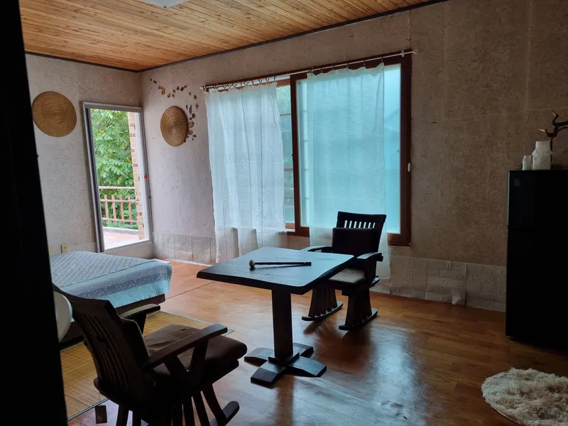 [Muju] A mud house in the forest on the slopes of Minjujisan Mountain 4