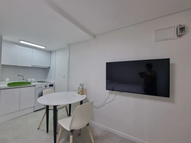 [Seocho, Seoul] Naebang Station Cho Station area. Independent room Netflix 6