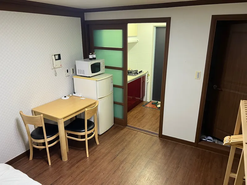 [Seo-gu, Daejeon] Clean one-room apartment, 2 minutes walk from Yongmun Station 2
