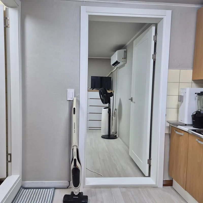 [Yeongdeungpo, Seoul] Renovated large room with parking at Sinpung Station 9