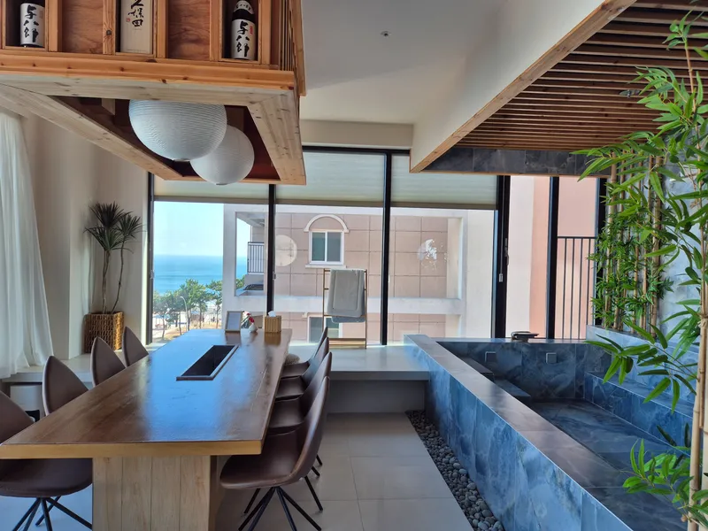 [Buk-gu, Ulsan] A modern restaurant where you can enjoy the ocean view and night city view from the jacuzzi and izakaya bar 24