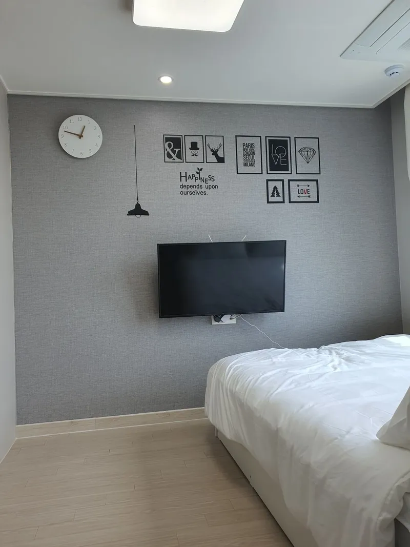 [Donghae] City View, Detached Studio Apartment #611, Near the Beach 9