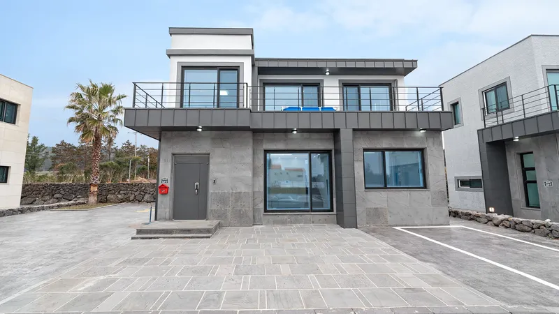 [Gangjeong-dong, Seogwipo] A quiet village with green tea fields in Gangjeong-dong, a sentimental private house 102 35