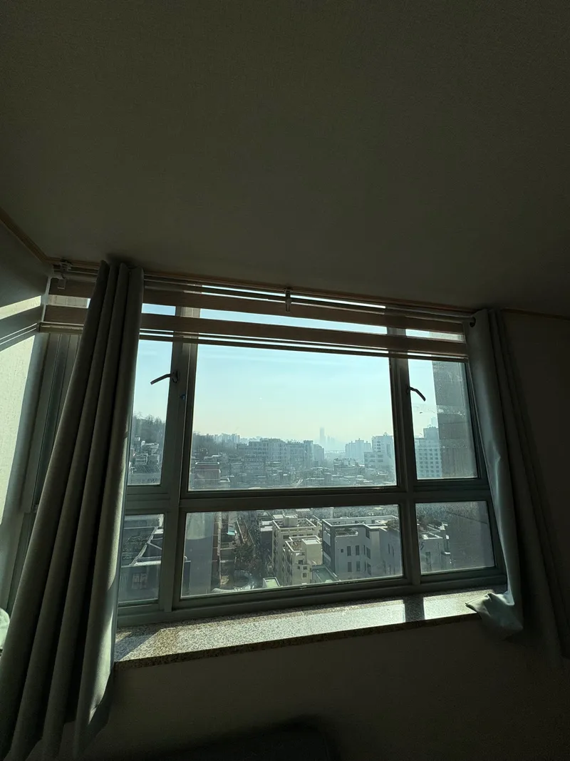 [Seodaemun, Seoul] Sun-filled officetel in front of Sinchon Station 8