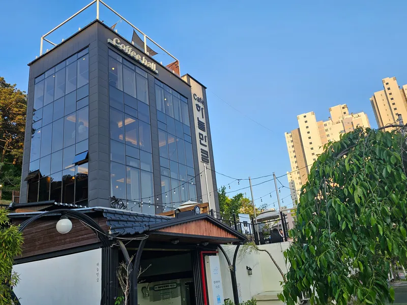 [Dong-gu, Daejeon][Daejeon Station Special] Tempur Queen Bed + Emotional Safety Accommodation + Free Parking + Netflix + Business Trip 41