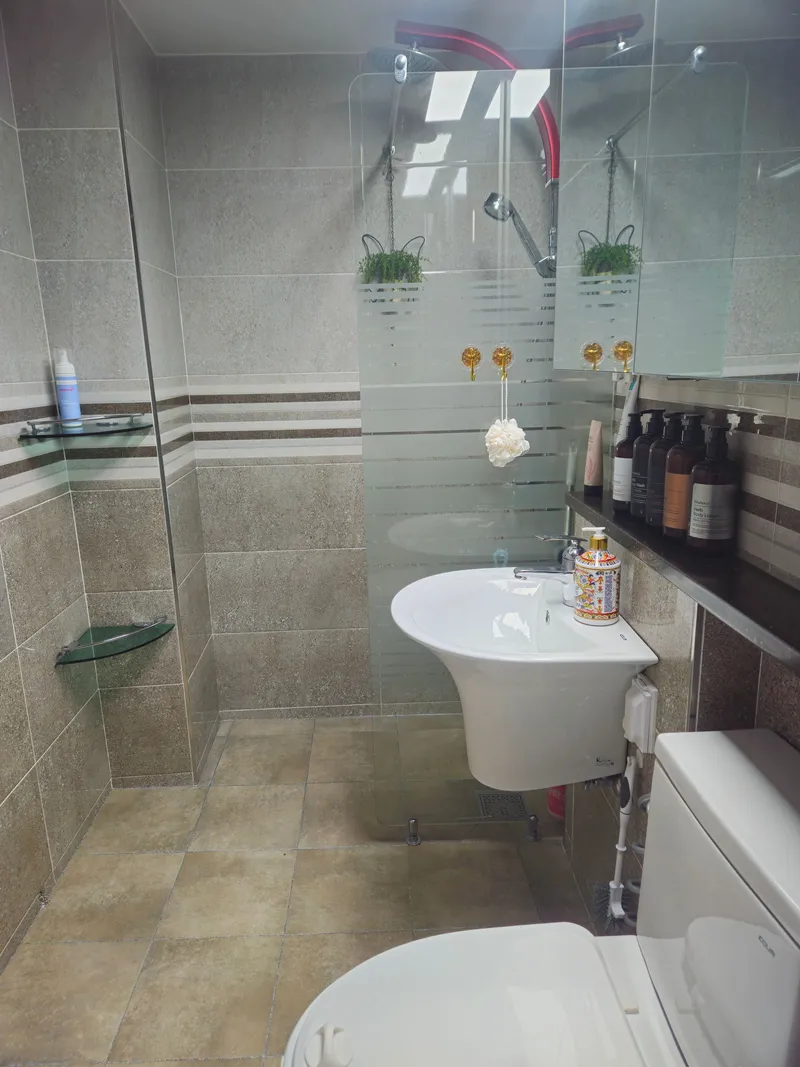 [Yangsan] Yangsan, Gyeongnam Province - Yangsan Station/Newly built duplex. 50 pyeong (approximately 160 sq ft). 3 bedrooms. 2 living rooms. 3 bathrooms. 36