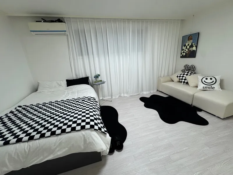 [Seocho, Seoul] 5 minutes from Sinnonhyeon Station/Two-room/Parking available 24