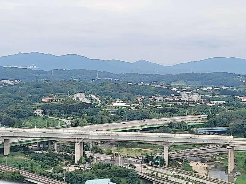 [Namyangju] 3 bedrooms, 2 bathrooms / Newly built, fully furnished / High-rise with a view / 2 minutes to E-Mart / 3 minutes to Byeolnae Station 44