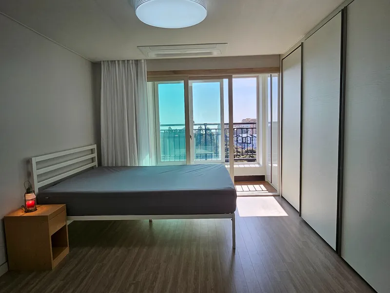 [Seoho-dong, Seogwipo] Three-Room + @ (Attic, Terrace) Ocean View Accommodation 2