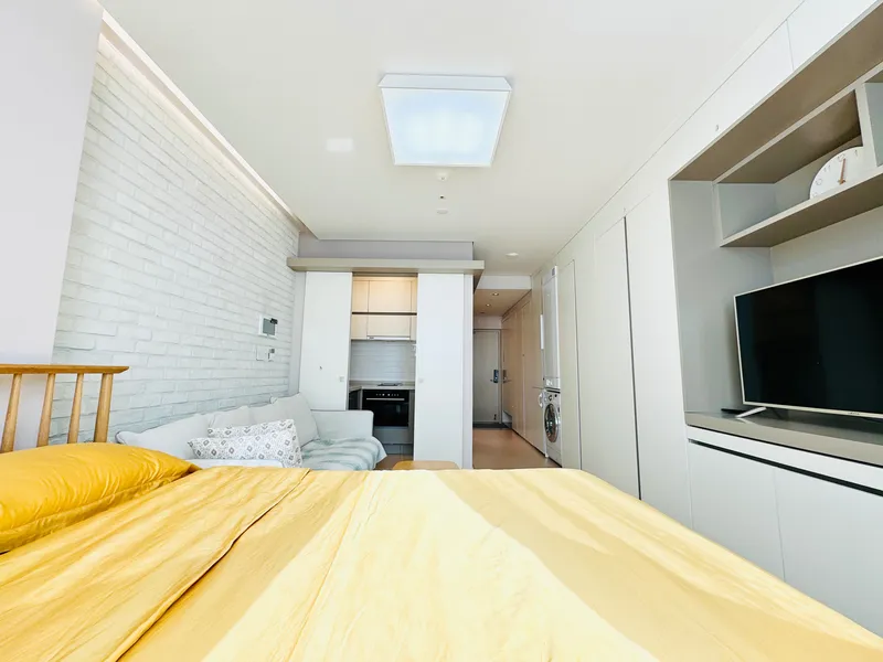 [Seongnam] 5 minutes walk from Jeongja Station! Pangyo Station, Jeongja-dong hot place location! 3