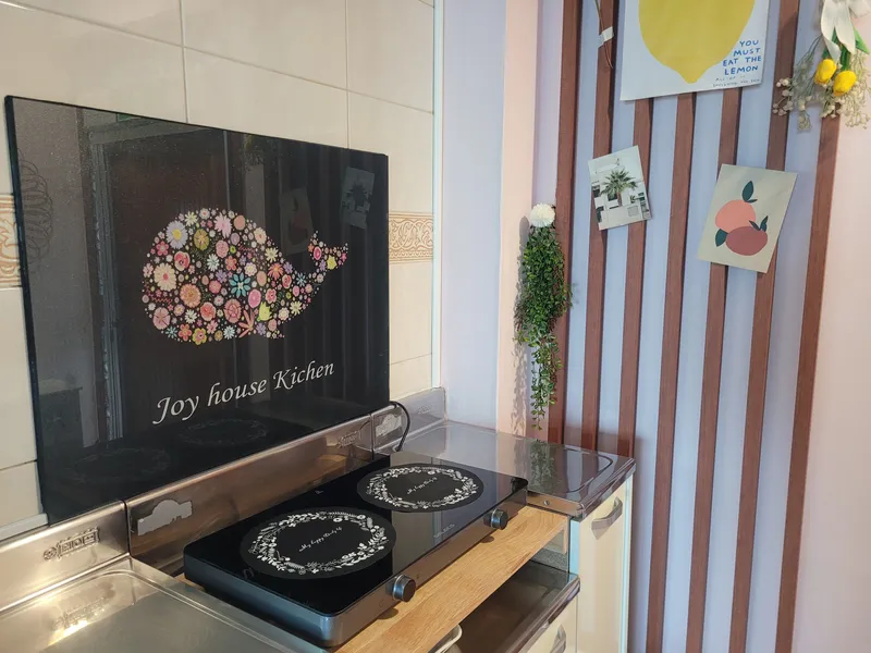 [제주 애월] 가성비 감성숙소,75인치TV,실평수15평,테라스,잔디마당 40