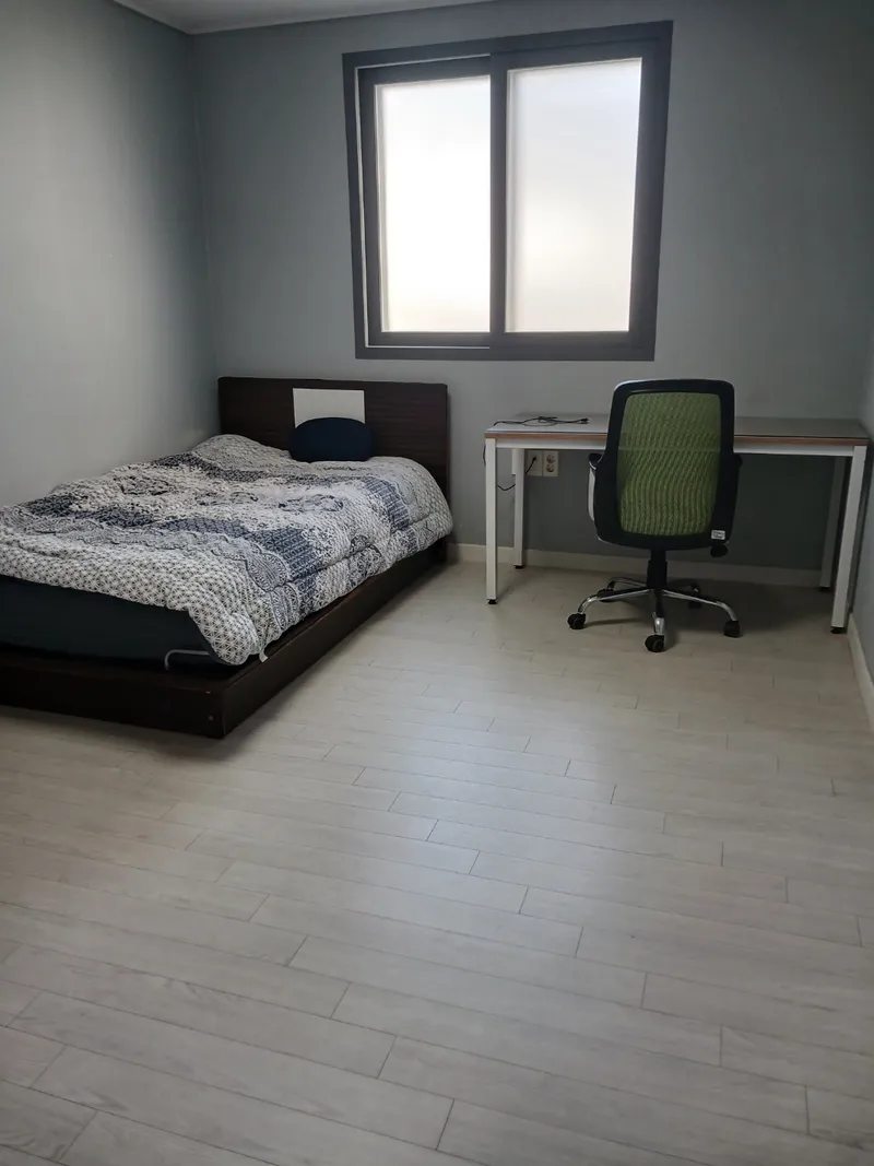 [부산 연제] 가족이 편한 거실 넓은 방3개 2