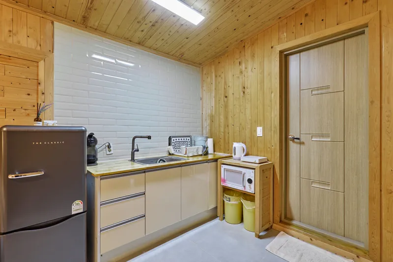 [Pyoseon, Seogwipo] Seaside, rustic Jeju village spa bathtub atmospheric stay 11