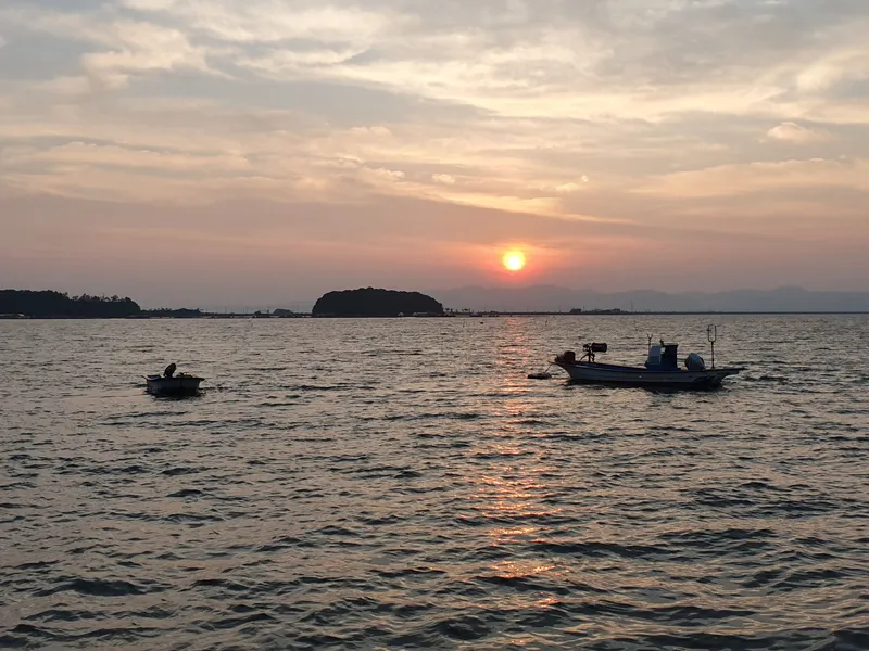 [Taean][Taean, South Chungcheong Province] Anmyeondo Island. A beautiful sunrise over the sea. A private villa with a yard and large veranda. 34