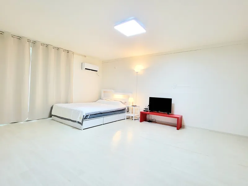 [Jung-gu, Ulsan] Recently remodeled queen-size bed near Ujeong-dong Ujeong Innovation City 2