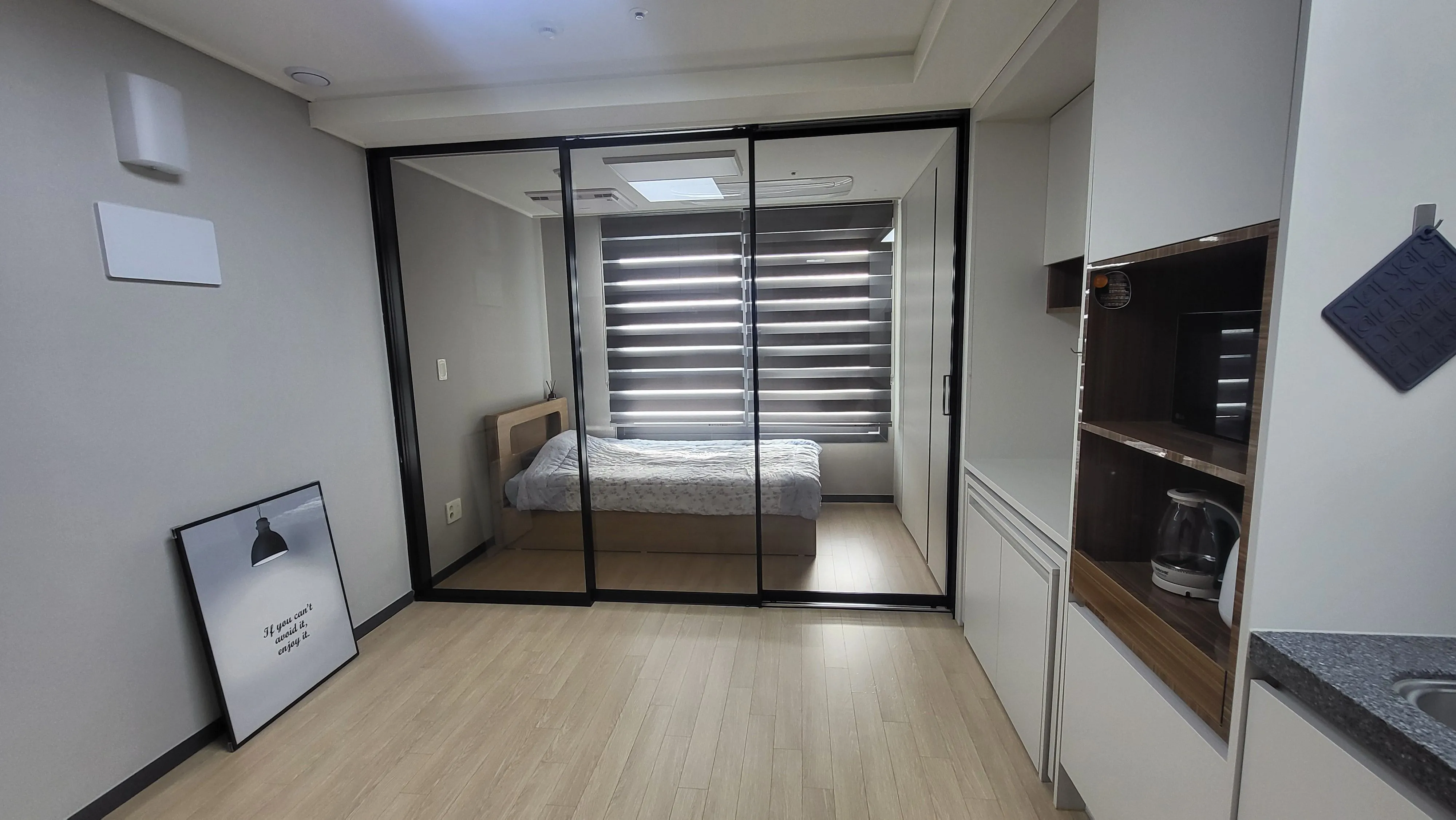 Juyeop-dong 1-Min Station One-Bedroom