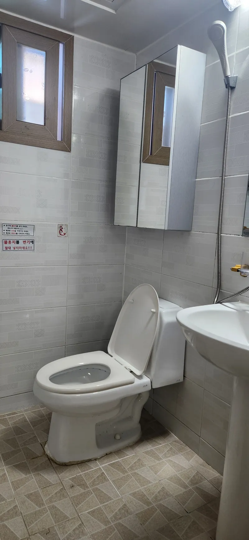 [Yangyang] Private house, 10 minutes walk from Hajodae Beach, private barbecue, large yard 4