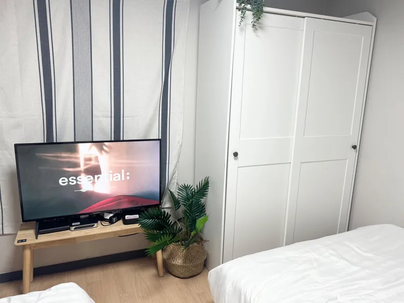 [Dongdaemun, Seoul] 5 minutes from Shinsoldong Station - Adjacent to Jongno, Euljiro, and Seongsu - 4 people 6