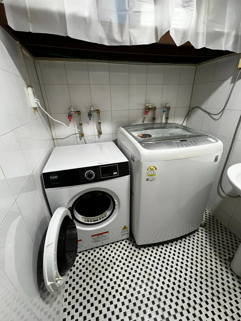 [Bucheon] 3-minute walk from Bucheon Station / Spacious and comfortable room (accommodates 2 people) / Free laundry / Self check-in 10