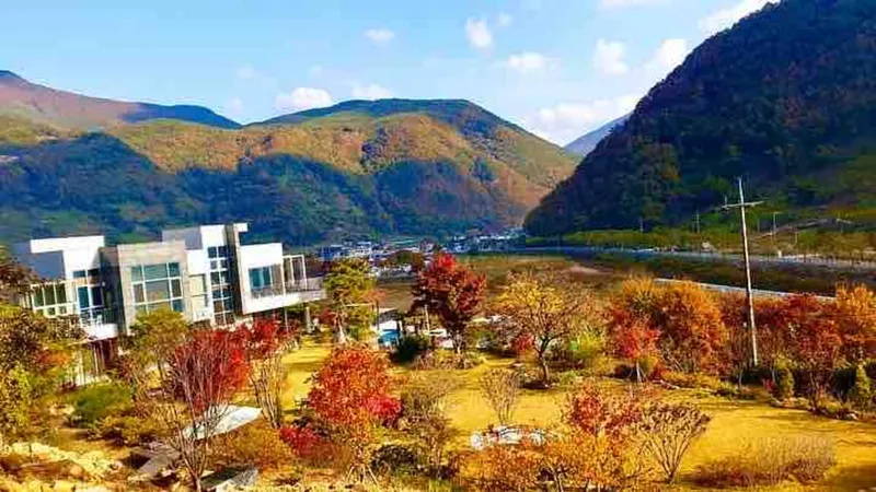 [경남 밀양] 표충사 근교 아름다운 정원과 프라이빗 수영장 고급전원주택 38