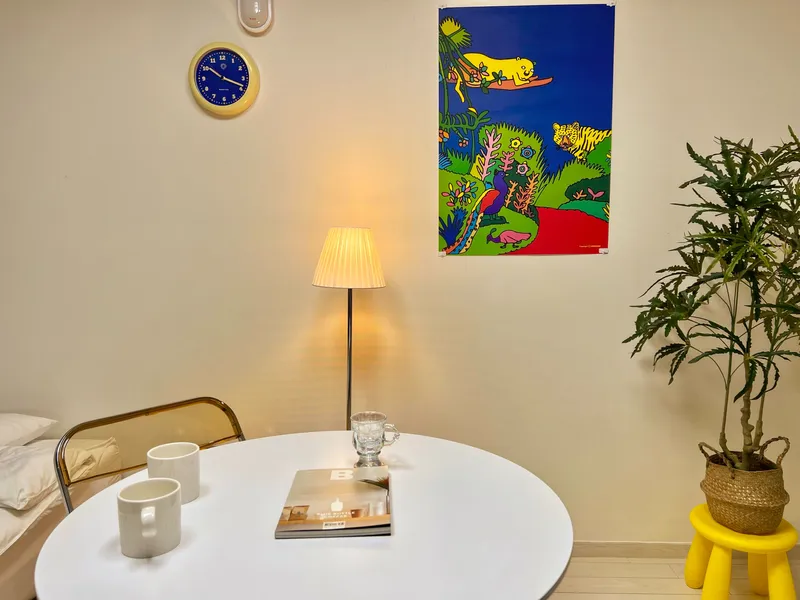 [Jung-gu, Daegu] 1 minute from Dongseong-ro/Full option/One room/Safe space/Netflix/Residence 3