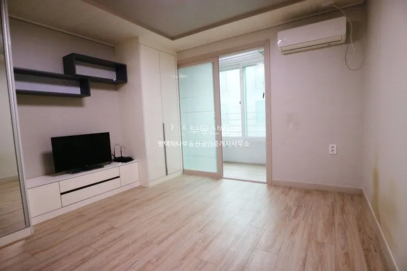 [Pyeongtaek] One-room, 2nd floor, 203, Tongbokcheon, next to Shindae Sports, 15 minutes from Pyeongtaek Station, Shelter 6 20