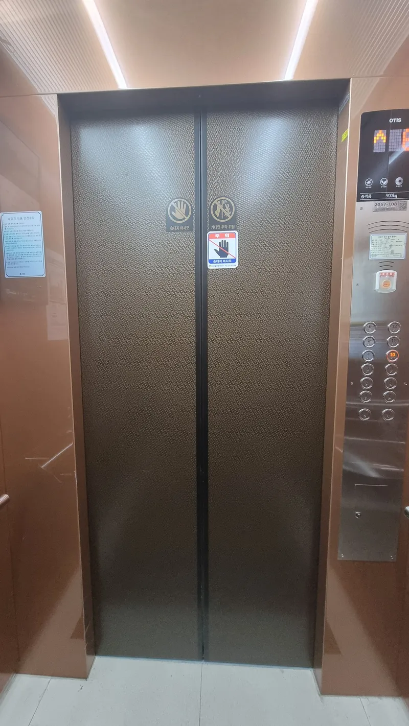 [Pyeongtaek] Just come, 3-room, full parking option 20