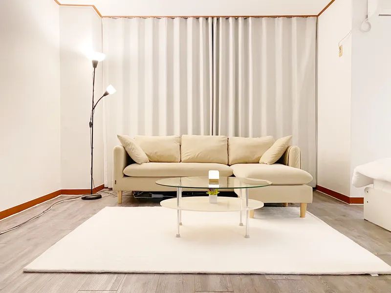 [Anyang] 2 seconds from Indeokwon Station / 2 queen beds / 4 people / Gwacheon Pyeongchon / Pets allowed 6
