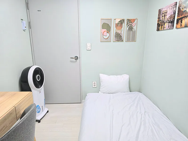 [Gangseo, Seoul] 10 min walk from Kkachisan Station (Line 2, 5)/2 rooms/3 beds/Fully furnished/Newly built 6
