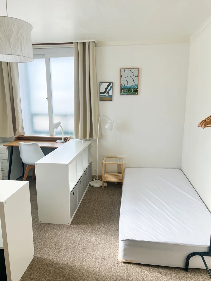 [Gangneung] 5 minutes from Gangneung Station, emotional share house for relaxation #2-person room 1 10