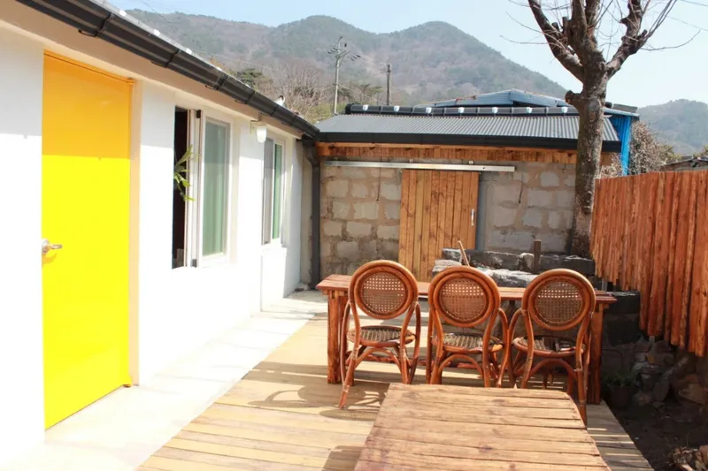 [Namhae] Pretty country house with yellow rafters and a yard, private stay #PetFriendly 30