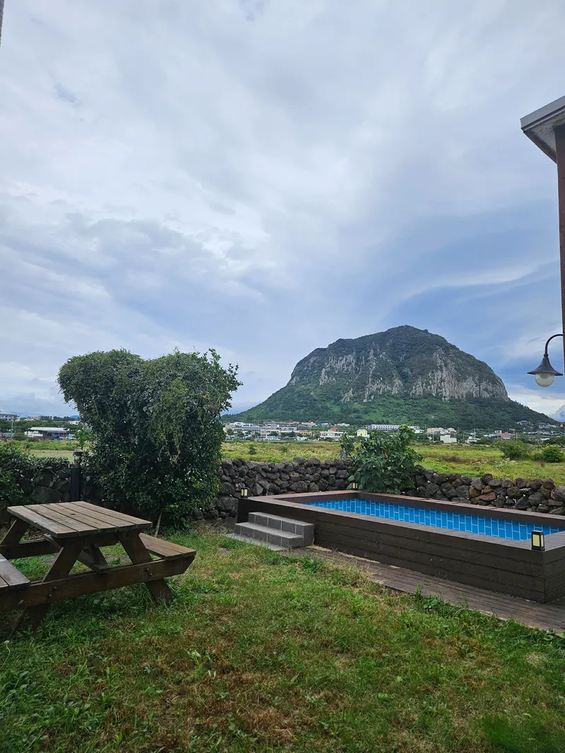 [Andeok, Seogwipo] Haemuri-dong, a two-story accommodation with a seasonal view of Sanbangsan Mountain 26