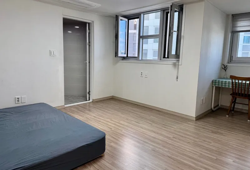 [Dong-gu, Daegu] 10th floor, 1 minute from Dongdaegu Station 4