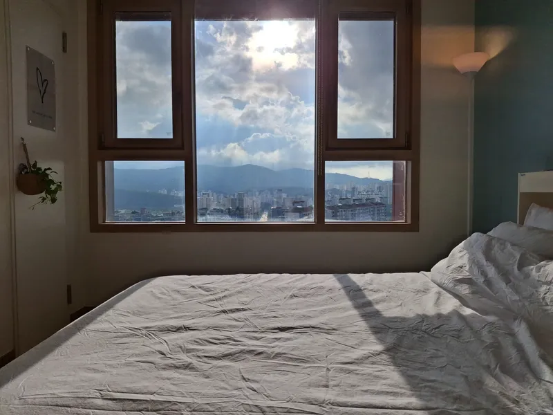 [Yongin] Urban Stay near Dongcheon Station with a Great View #Pangyo #Gangnam #Shinbundang Line 11