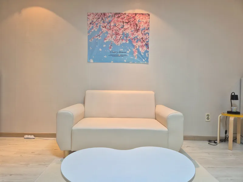 [Anyang] 1 minute walk from Indukwon Station Exit 2, clean and quiet officetel 25