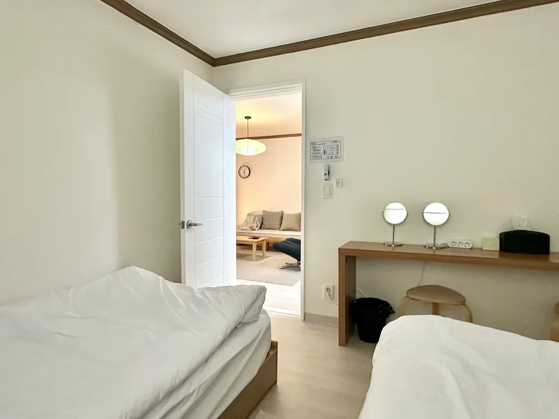 [Seocho, Seoul] 3 minutes from Gangnam Sinsa Station / Two-room / 2nd floor, up to 5 people 8