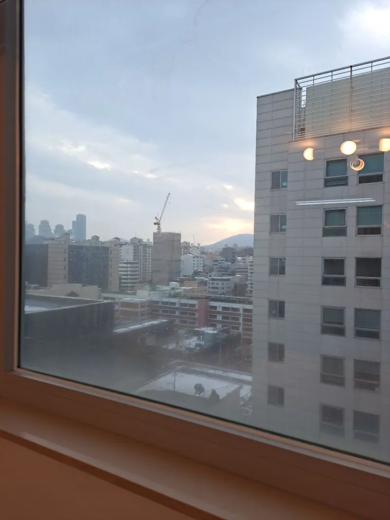 [Gangnam, Seoul] A cozy and sunny officetel 3
