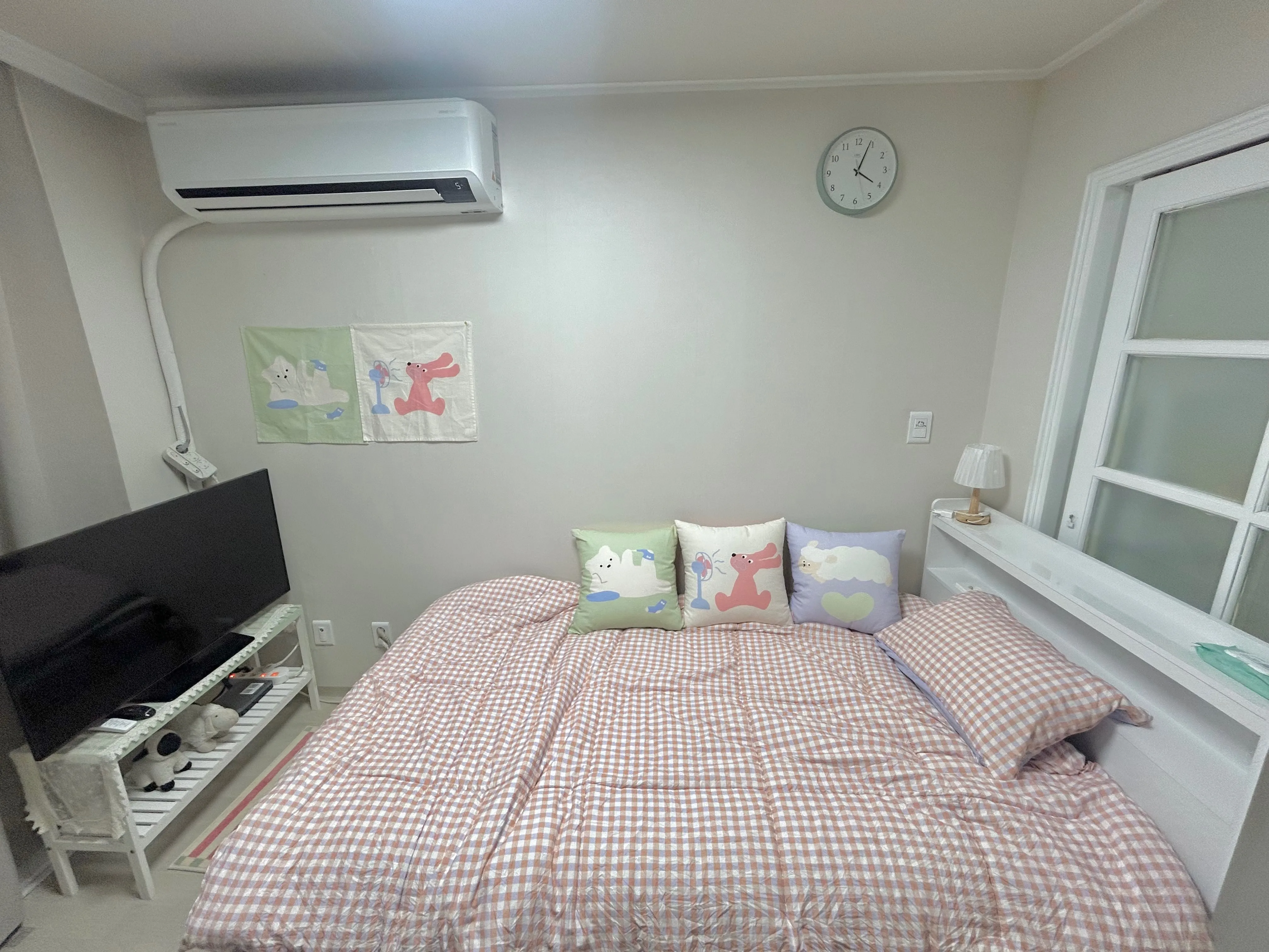 Gayang-dong Transit-Friendly Two-Bedroom Apartment