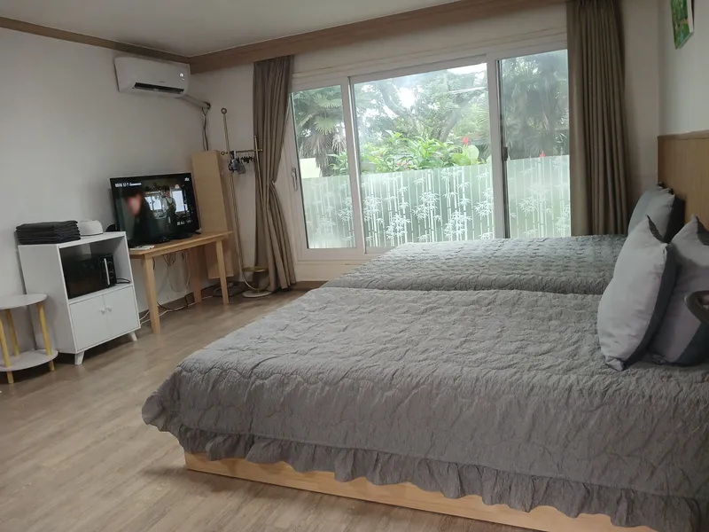 [Pyoseon, Seogwipo] Forest Recreational Forest Studio #Pets Allowed 4